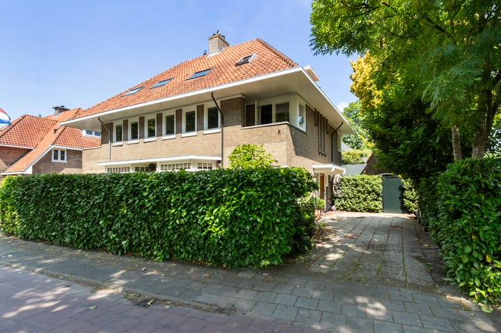 Huizerweg 89 in Bussum foto