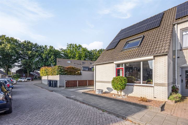 Hunzestraat 94 in Helmond foto