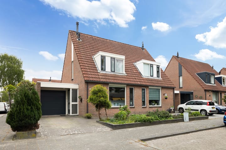 Idzerdastins 32 in Leeuwarden foto