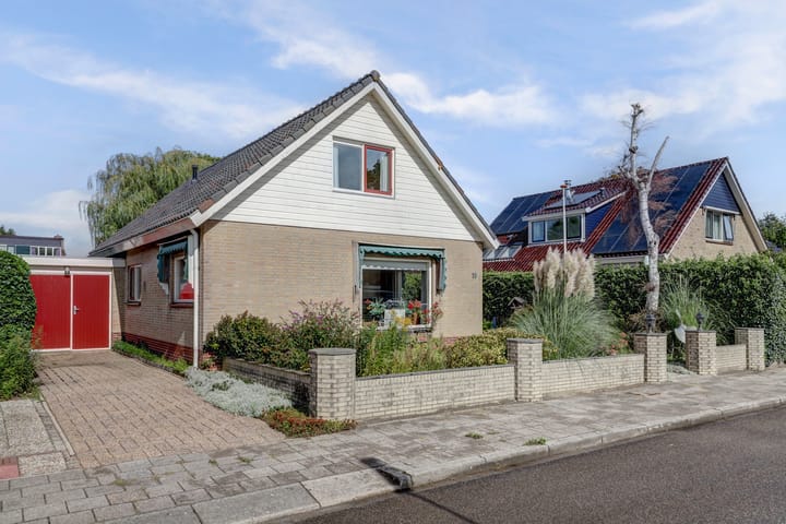 Iepenlaan 19 in Zuid-Scharwoude foto