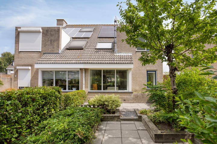 Iersezeestraat 10 in Oost-Souburg