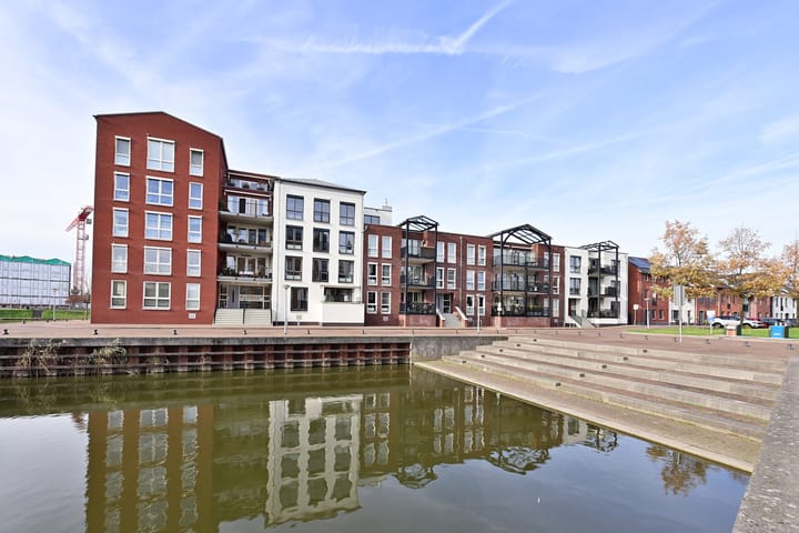 IJsbaankade 103 in Huizen foto