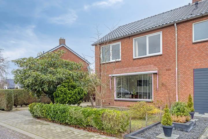 IJsbaanstraat 5 in Denekamp