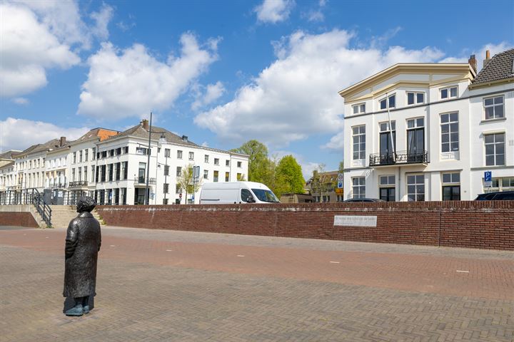 IJsselkade 22 in Zutphen foto