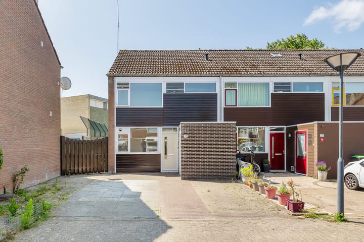 Ijsselstraat 23 in Oost-Souburg foto