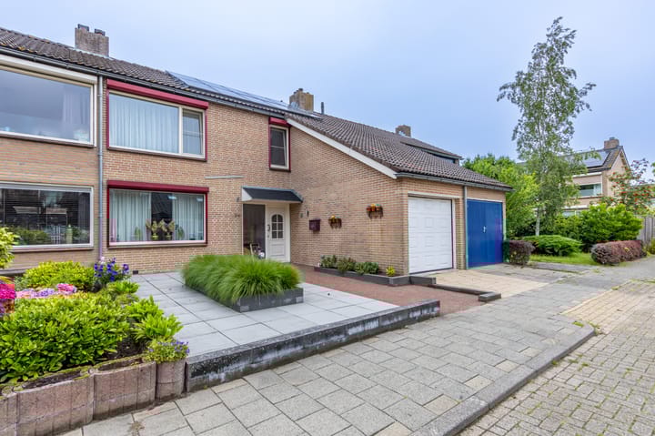 IJsvogelstraat 26 in Hank foto