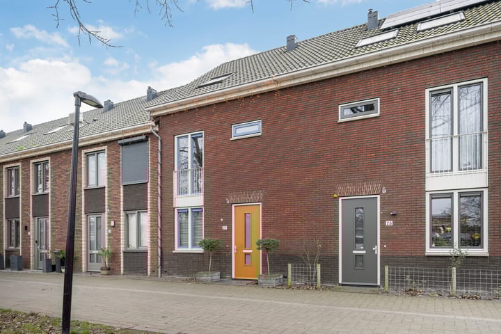 IJsvogelstraat 27 in Vlaardingen foto