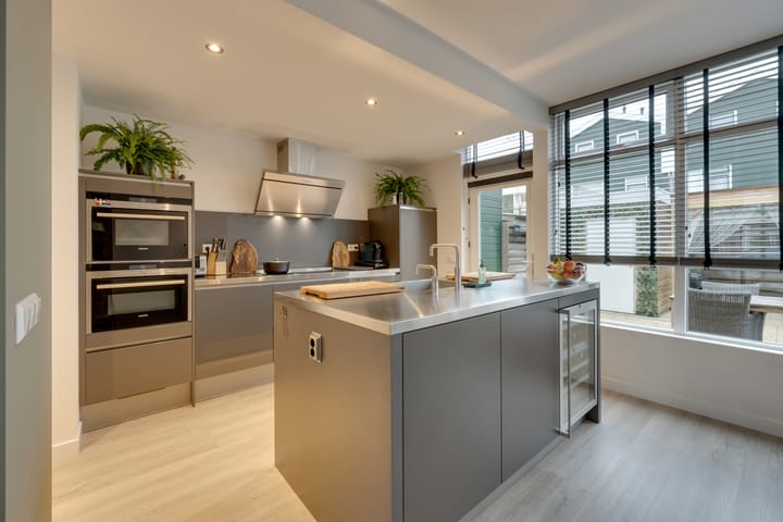 IJsvogelstraat 9 in Westzaan