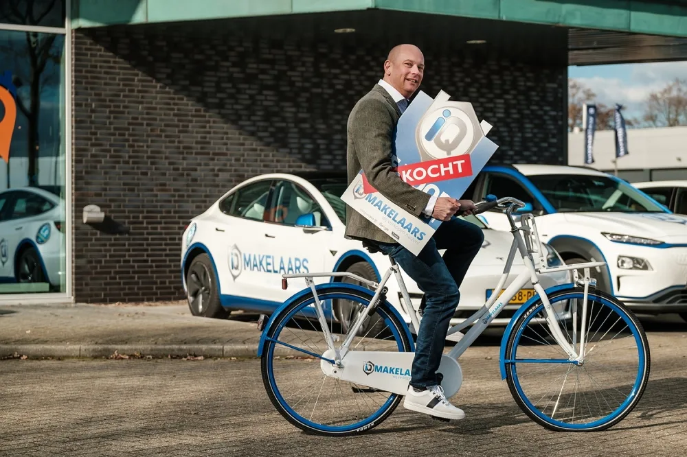 Team photo of iQ Makelaars Almere