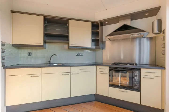 Ir J.P. van Muijlwijkstraat 216 in Arnhem