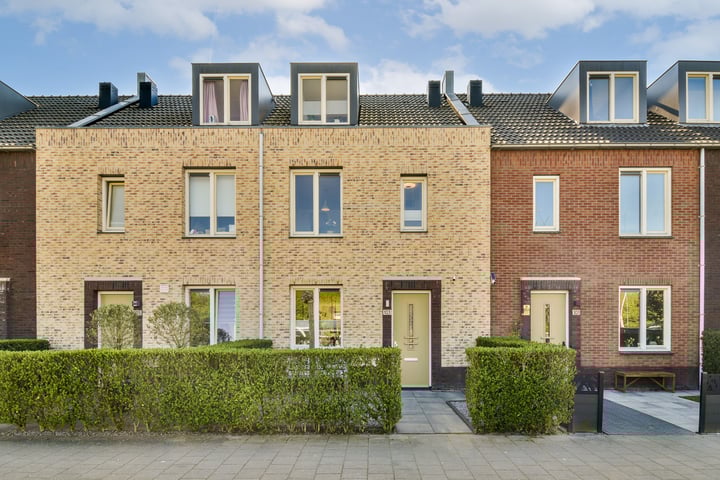 Irislaan 103 in Badhoevedorp foto