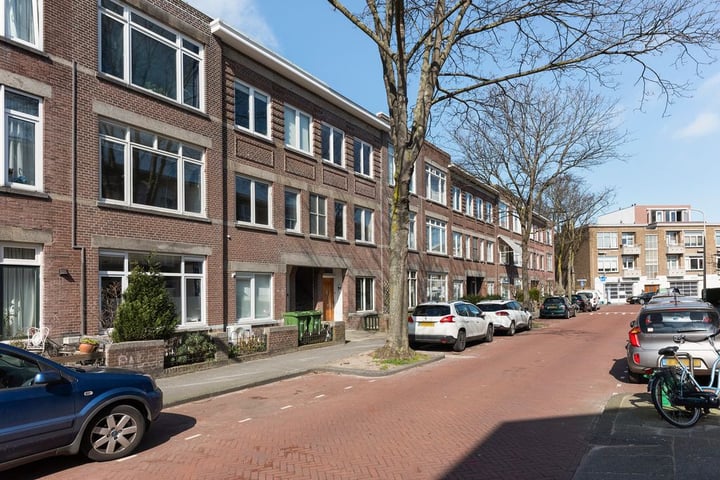 Irisstraat 111 in 's-Gravenhage foto