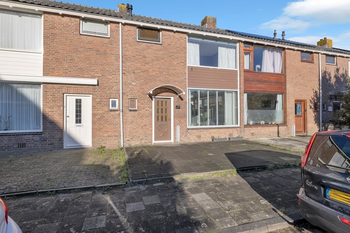 Irisstraat 63 in Spijkenisse foto