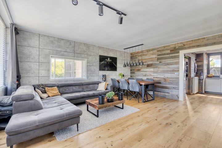 Irisstraat 9 in Ridderkerk foto