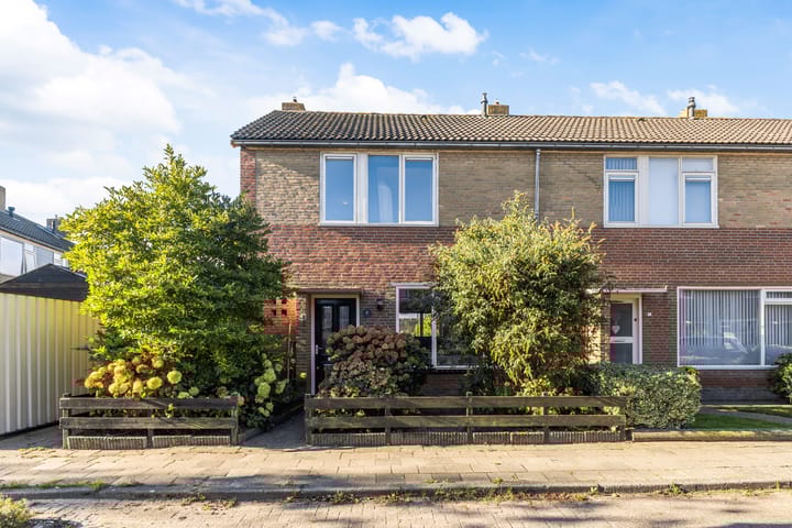 It Apelhôf 10 in Hallum foto