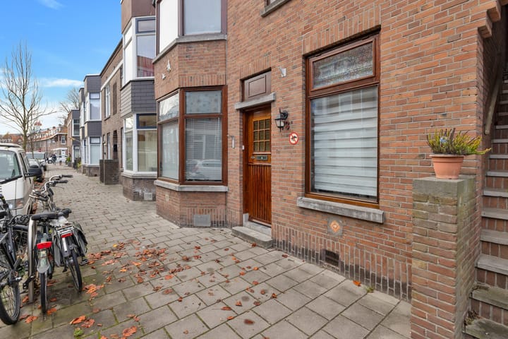 J A Alberdingk Thijmstraat 73 in Schiedam