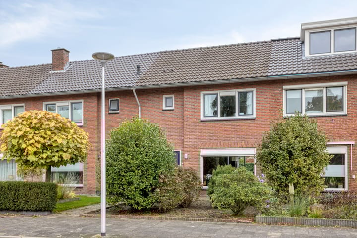 Foto van woning J.H. Nieuwenhuisstraat 53, Oldenzaal