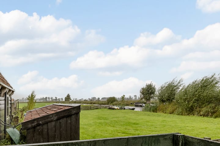 J.J. Allanstraat 371 in Westzaan foto