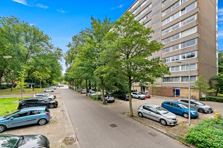 J.J. Slauerhofflaan 155 in Delft foto