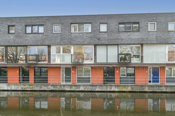 J. Michaëlpad 52 in Velserbroek foto