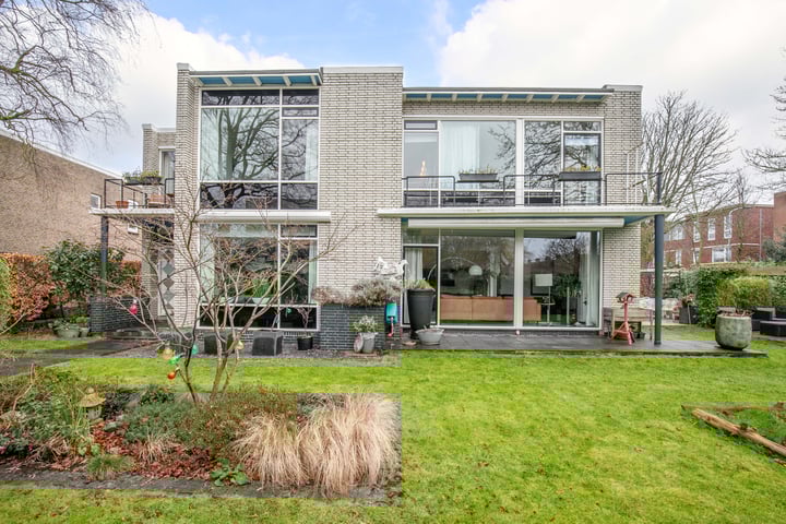 J.S. Bachlaan 2 in Leidschendam foto