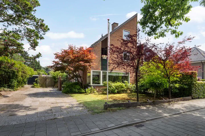 Jachtlaan 107 in Apeldoorn foto