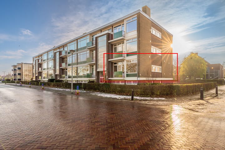 Jachtlaan 30 in Delfzijl foto