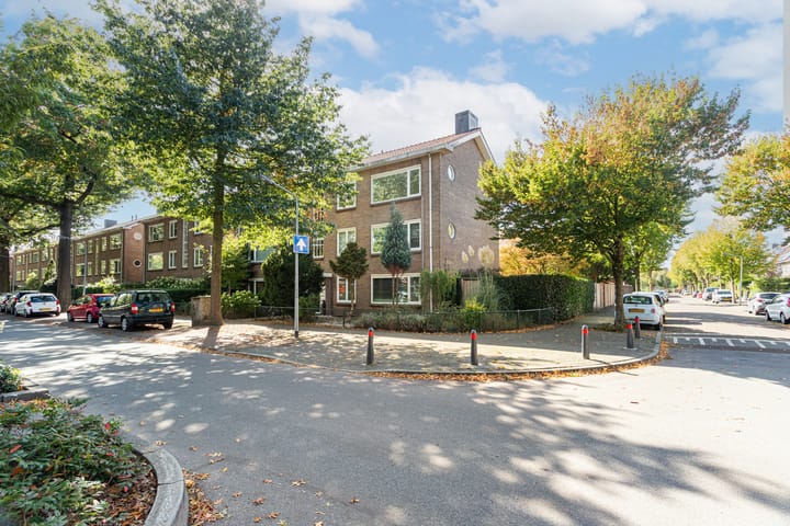 Jacob van Campenlaan 89 in Hilversum foto