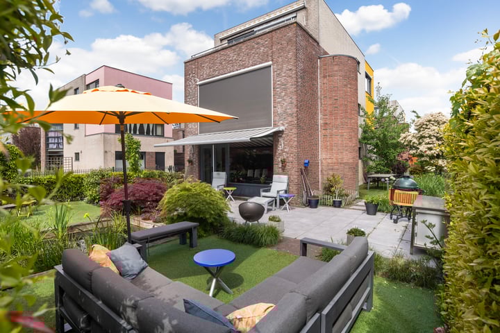 Jacques Dutilhweg 241 in Rotterdam foto