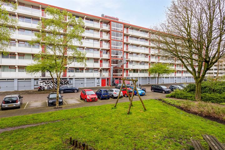 Jacques Urlusplantsoen 305 in Leiden foto