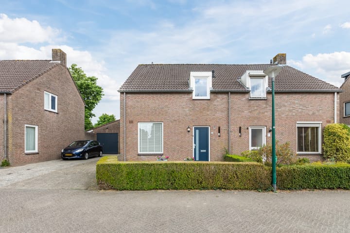 Jan Dobbelsteenstraat 25 in Loosbroek