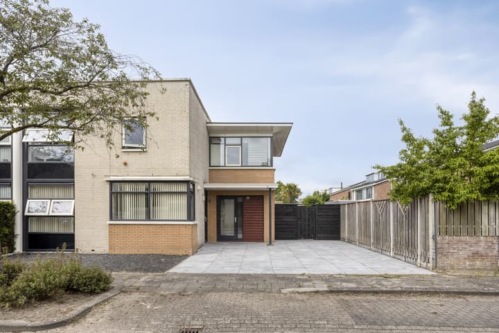 Jan Ligthartstraat 7 in Almere foto