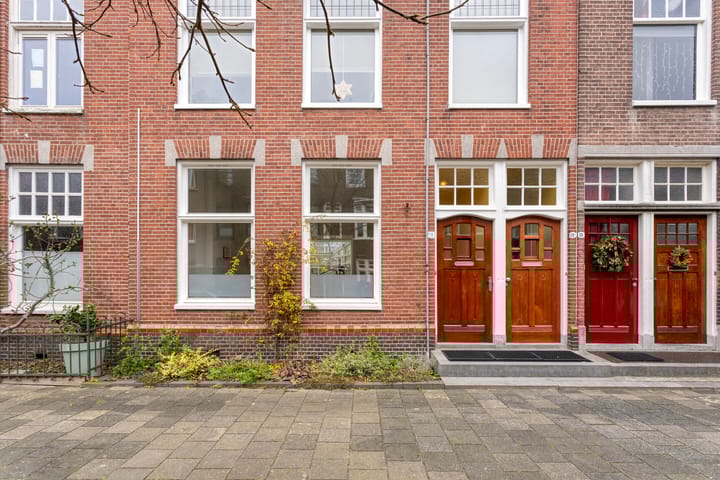 Jan Lutmastraat 19 in Groningen foto