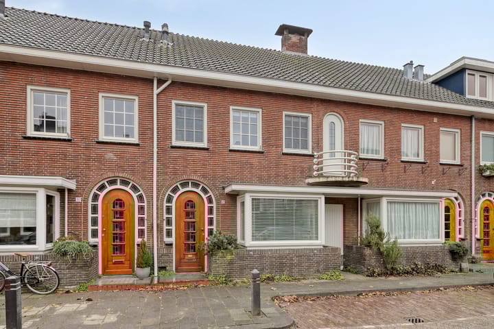 Jan Maurits van Nassaustraat 32 in Tilburg foto