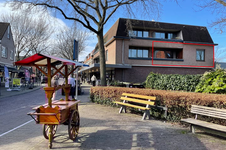 Jan Oldenburglaan 27A in Bergen (NH) foto