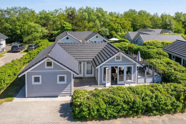 Jan Roepeshiem 14 in Hollum foto