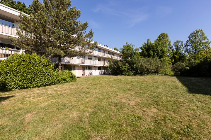 Jan Th. Tooroplaan 77 in Ede foto