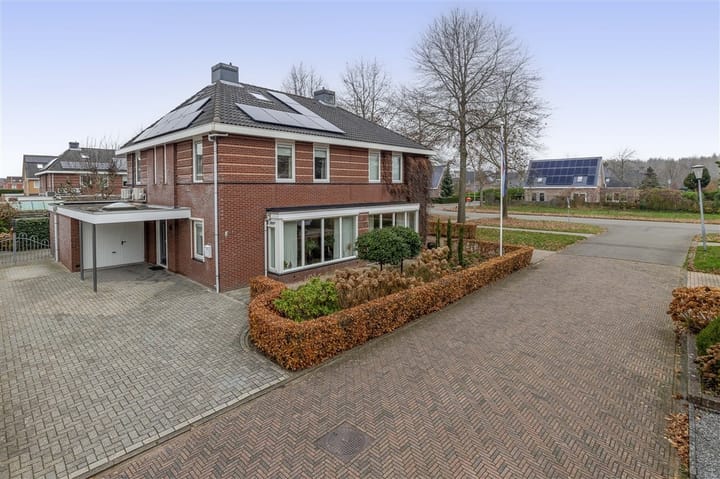 Jan Tooroplaan 4 in Veendam foto