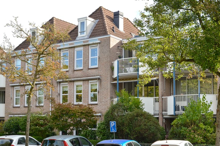 Jan van Brakelstraat 41 in Huizen foto