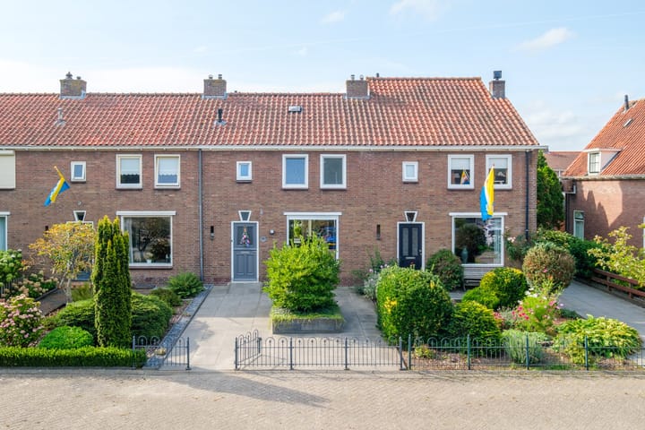 Jan van Nassaustraat 22 in Genemuiden foto