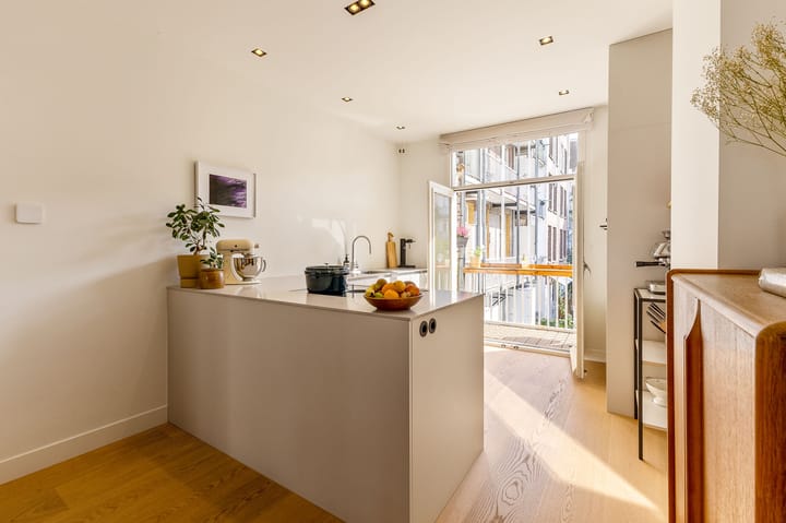 Jan van Riebeekstraat 3-1 in Amsterdam foto