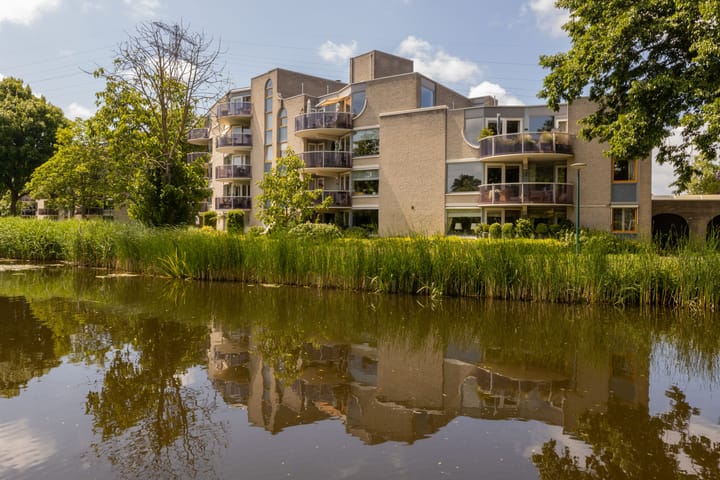 Jan van Ruusbroeclaan 33 in Oegstgeest foto