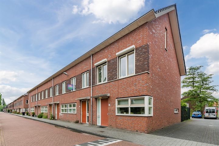 Jan Wolkersstraat 15 in Leiden foto