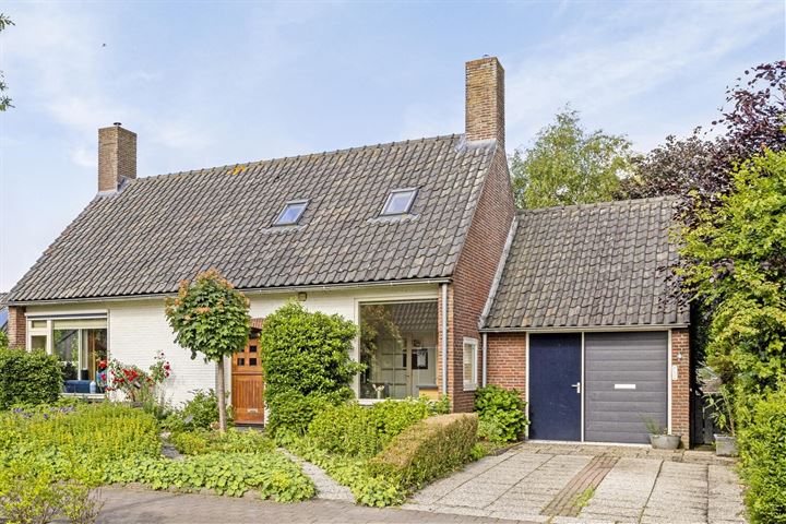 Jan Zijlmasingel 35 in Leens foto