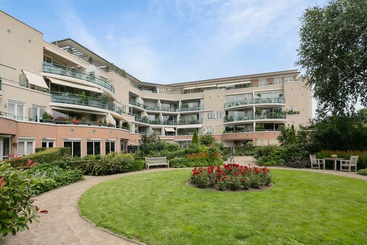 Jeneverbes 49 in Oss foto