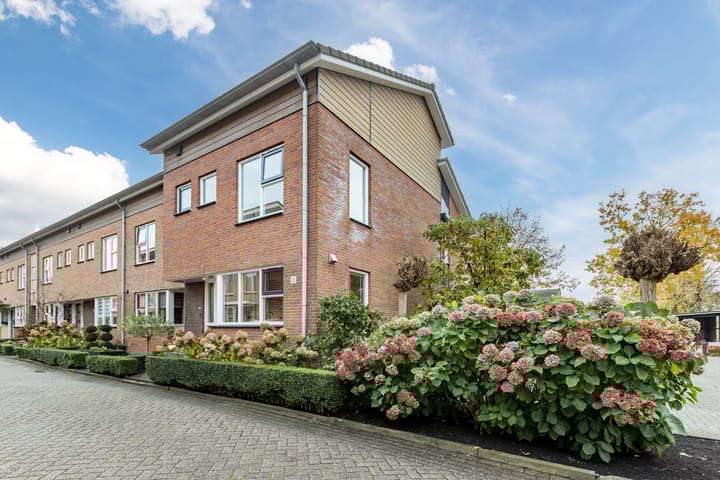 Jenneke E. Bijlhof 15 in Waarder foto