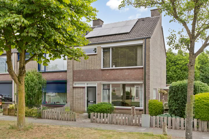 Joeri Gagarinstraat 61 in Berghem foto