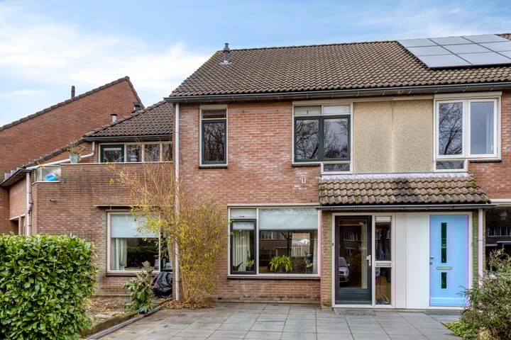 Johan Buziaustraat 138 in Hengelo foto