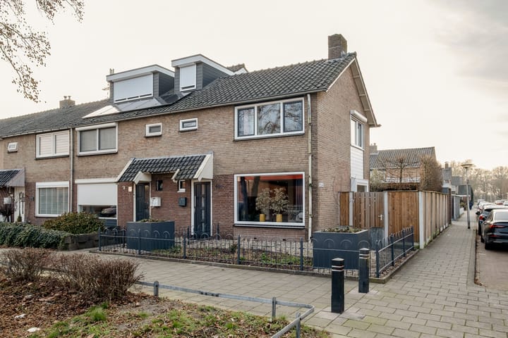 Johan Wijnoltsstraat 133 in Enschede