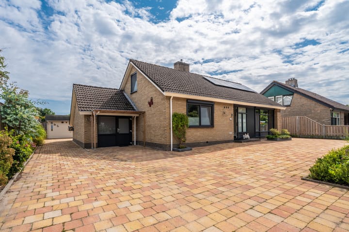 Johan Willem Frisolaan 3 in Hoogezand foto